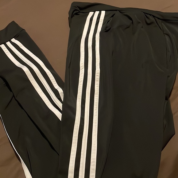 Athletic spandex jogger 🖤 - Picture 2 of 5